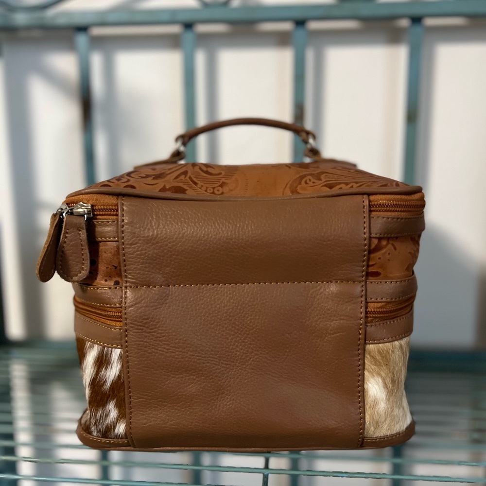 Leather Cowhide Makeup Bag – Tan Embossed Travel Cosmetic Dopp Kit – NWT - Picture 11 of 13